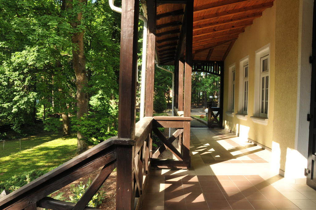 Szwajcarka Willa Z Sauna I Jacuzzi Kudowa Zdroj Exterior photo